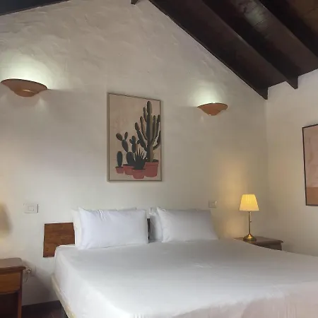 Estefania * Πλάγια Μπλάνκα