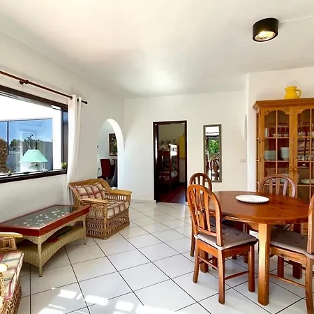 Estefania Πλάγια Μπλάνκα