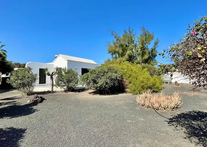 埃斯特法尼亚别墅度假屋 * 普拉亚布兰卡